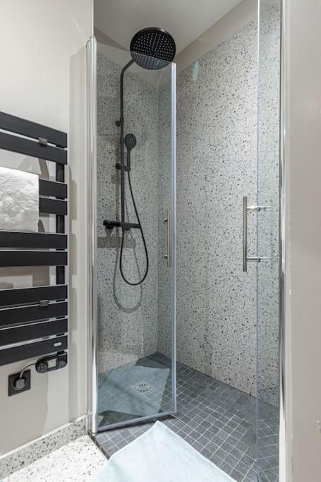 La Croix - Old Town Modern Apartment - 2 Bedrooms Nizza Esterno foto
