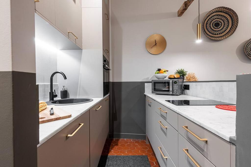 La Croix - Old Town Modern Apartment - 2 Bedrooms Nizza Esterno foto