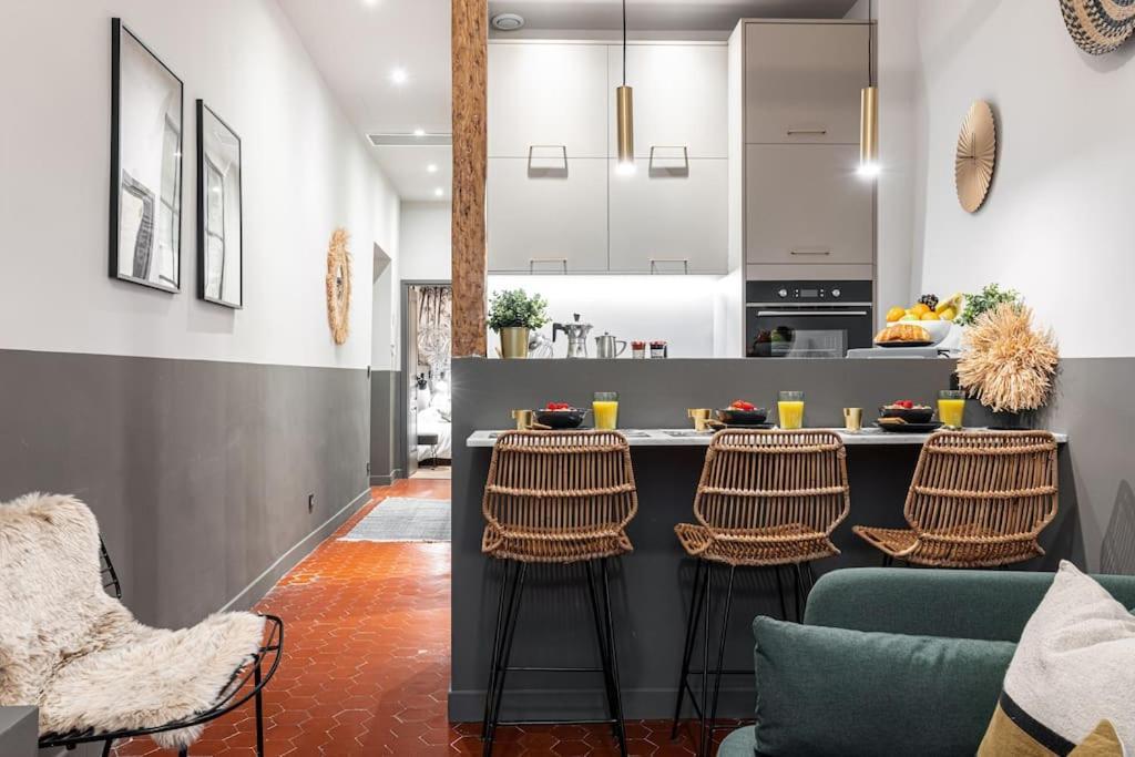 La Croix - Old Town Modern Apartment - 2 Bedrooms Nizza Esterno foto